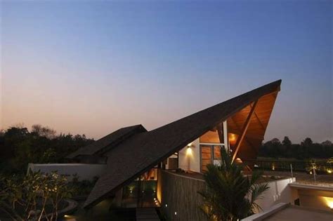 Azaya Villas Chiang Mai | House architecture design, Facade design ...