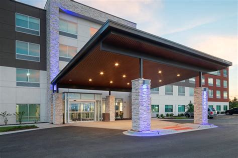 HOLIDAY INN EXPRESS & SUITES BOURBONNAIS EAST - BRADLEY, AN IHG HOTEL ...