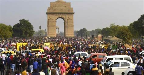 delhi-population-4145 - EnterHindi