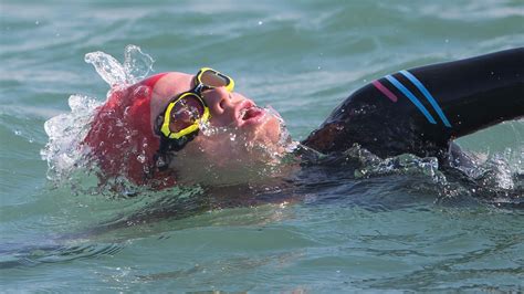 Three tips to improve front crawl breathing in open water | Swim England