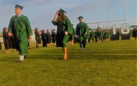 MANTECA HIGH GRADUATION - Manteca Bulletin