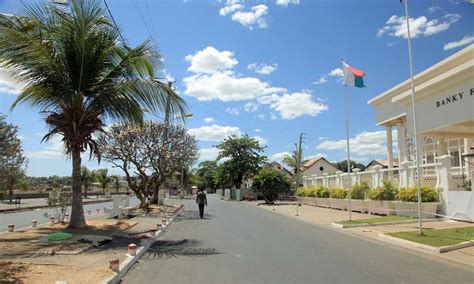 Prime Magazine Madagascar - Madagascar Destinations Guide - Mahajanga, the City of Flowers