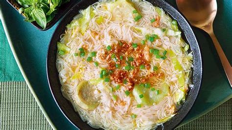 Misua Soup with Patola Recipe | Yummy.ph