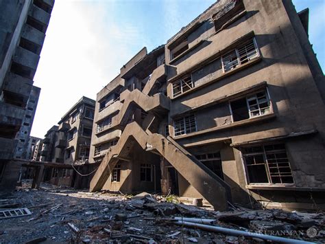 The Mysterious Island in Skyfall: Hashima / Gunkanjima ...