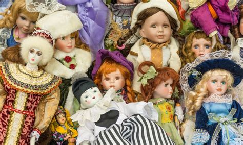 Antique Dolls Value (Identification & Price Guides)