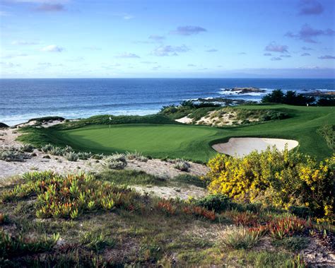 Spyglass Hill Golf Course**, Hole 3 - Joann Dost Golf Editions