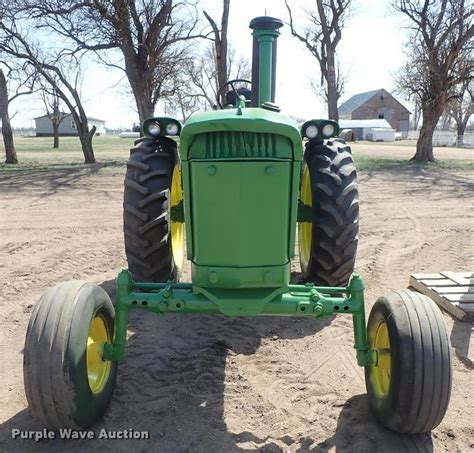 John Deere 3010 tractor in Kinsley, KS | Item FN9816 sold | Purple Wave