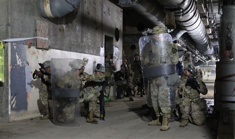 Lancers train, participate in subterranean operation | Article | The United States Army