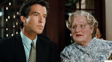 Pierce Brosnan Didn't 'Meet' Robin Williams Until Filming On Mrs ...