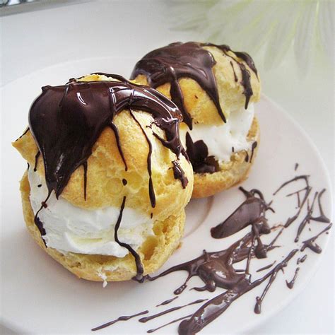 Profiteroles / Chocolate Profiteroles