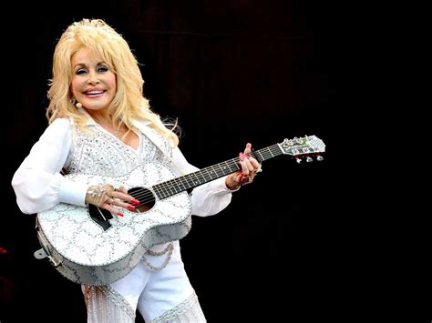 Dolly Parton's Manicure is Credited as a Musical Instrument on "9 to 5"