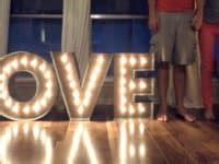 Superstar Home Decor: 12 DIY Marquee Lights