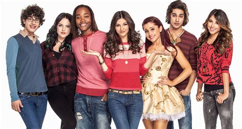 Daniella Monet Reveals What the ‘Victorious’ Cast Talked About During Their Virtual Reunion ...