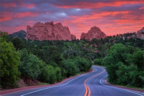 Garden of the Gods Sunrise Road | Lars Leber Photography