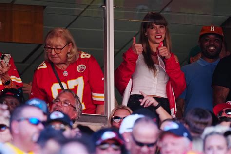 Taylor Swift Attends Travis Kelce's Game Amidst Dating Rumors