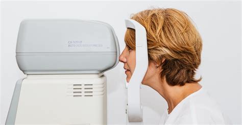 How Do Opticians Test for Astigmatism?