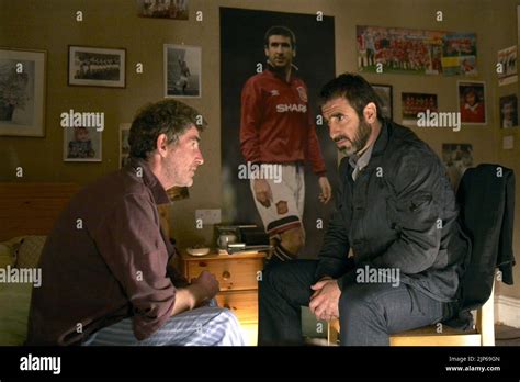 STEVE EVETS, ERIC CANTONA, LOOKING FOR ERIC, 2009 Stock Photo - Alamy