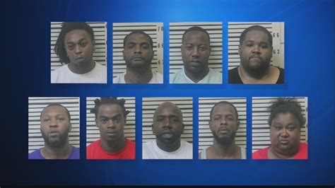 11 arrested in Toombs County investigation into drugs, gangs and guns - YouTube