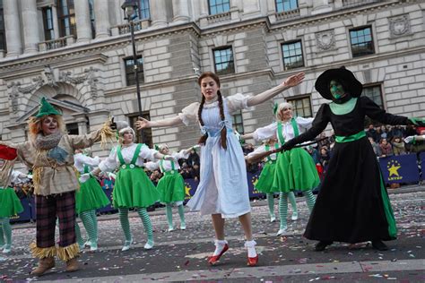 25 Pictures Of London's New Year's Day Parade | Londonist