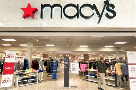 Macy's makes major change to Black Friday event & shoppers need exact ...