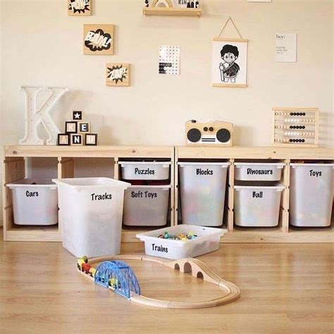 20+ Brilliant Toy Storage Ideas For Small Space | Almacén ikea, Estanteria niños, Sala de juegos ...