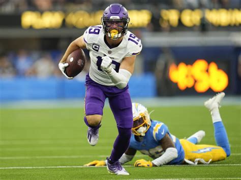 Vikings 'Kick Can Down the Road' with Adam Thielen - Vikings Territory