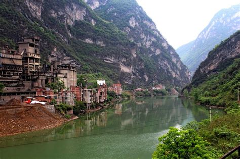 Yanjin Zhaotong Travel Guide: Yanjin Zhaotong Attractions, Yanjin Zhaotong Tours, Yanjin ...