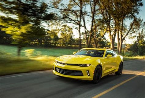 2018 Chevrolet Camaro Pricing, MPG, Comparisons, Specs - iSeeCars.com