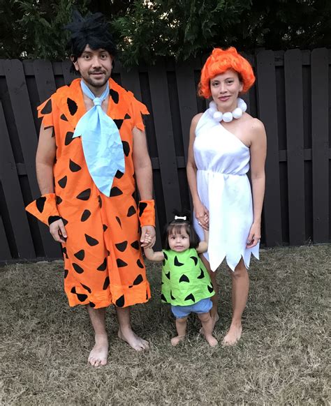 The flintstones Halloween family costumes | Family costumes, Family ...