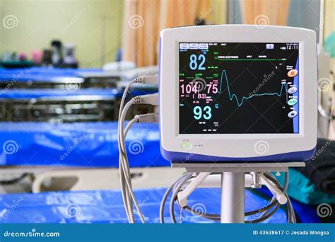 Vital Signs Monitor In Hospital Stock Photo - Image: 43638617