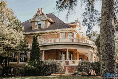 Historic Canton home with multiple balconies, sunroom sells for $949,500