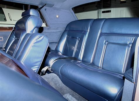 1979 Lincoln Mark V Collectors Series leather seats | CLASSIC CARS TODAY ONLINE