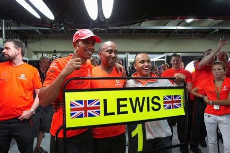 Lewis Hamilton knighted in New Year Honours list | GRR