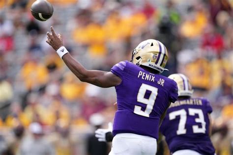 Michael Penix Jr. leads Washington against struggling Cal