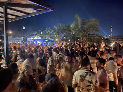 Puerto Escondido Nightlife & Party Guide - 2025