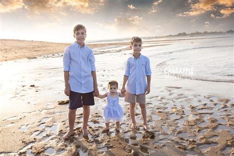 Sunset Beach Photos :: Family Photos · Crabapple Photography