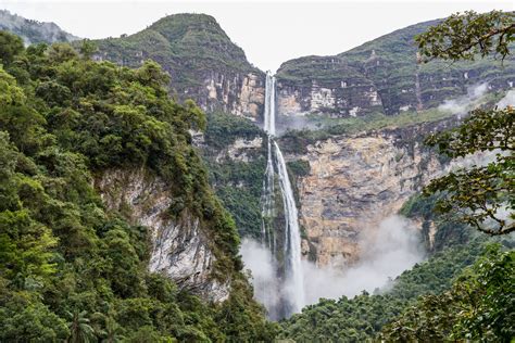 Eine Wanderung zum Gocta Wasserfall bei Chachapoyas in Peru