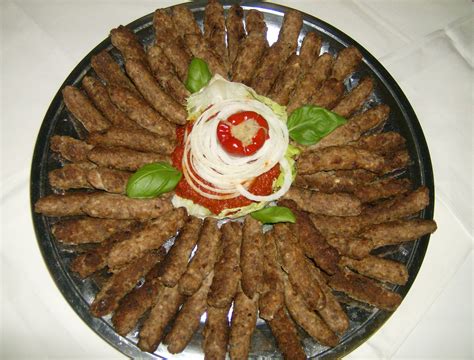 File:Cevapcici.JPG - Wikipedia