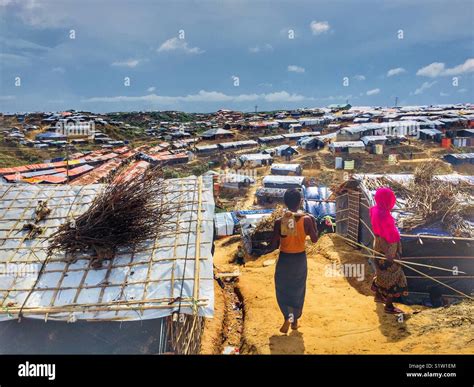 Rohingya refugee camp in Cox’s Bazaar, Bangladesh Stock Photo - Alamy