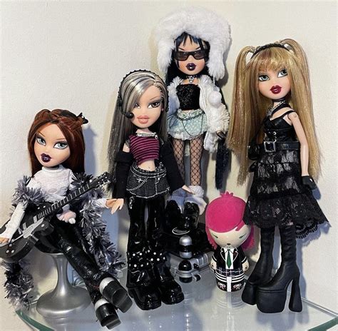 Pin by courtney on B R A T Z | Brat doll, Bratz girls, Bratz doll outfits