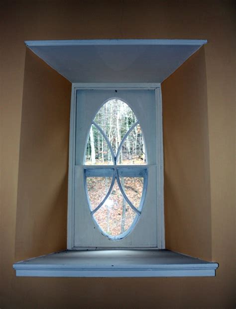 Oval windows, Stone House (1817-1819)