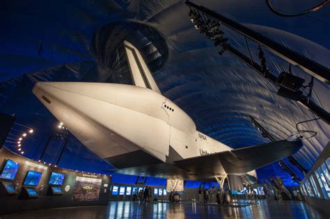 Space shuttle Enterprise makes museum debut - Technology & science - Space - Space.com | NBC News