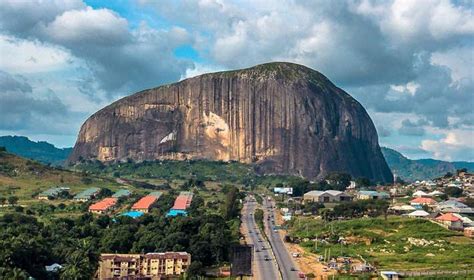 Top 10 Facts about Zuma Rock, Nigeria - Discover Walks Blog