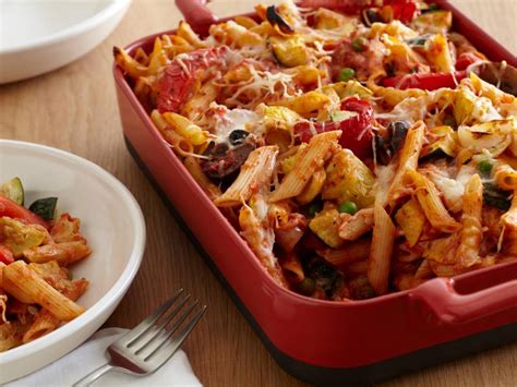 Cheesy Pasta Recipes : Mac and Cheese, Stuffed Shells, Lasagna, Penne ...