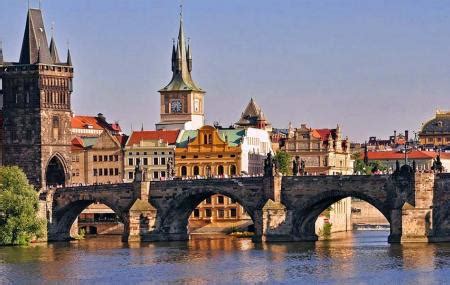 Charles Bridge, Prague | Ticket Price | Timings | Address: TripHobo