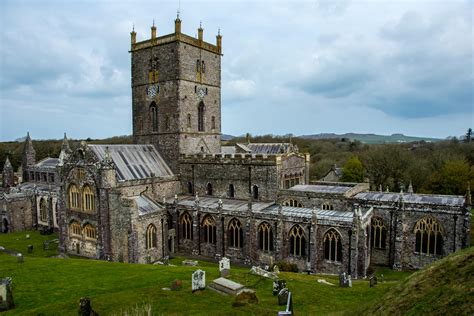 St David's Cathedral during Daytime · Free Stock Photo