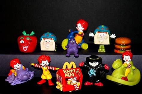 Vtg McDonald's Happy Meal Toy Collectibles-Ronald & Friends + Food ...