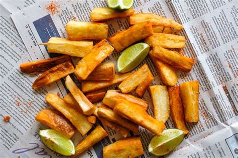 Mogo (Cassava) Chips with Chili & Lime ⋆ Sweet & Masālā | Recipe | Vegan main dishes, Cassava ...