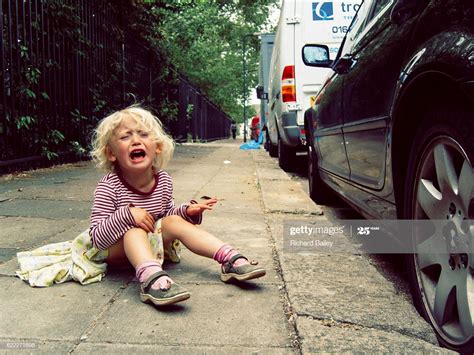 Small Girl Having A Tantrum On The Pavement - Throw Tantrums (#3242593 ...