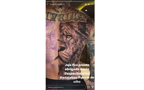 Charles Oliveira shows off massive new back tattoo